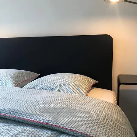 Bed & Boon Apartment