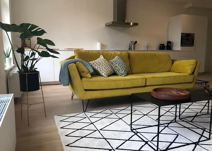 Apartment Bed & Boon